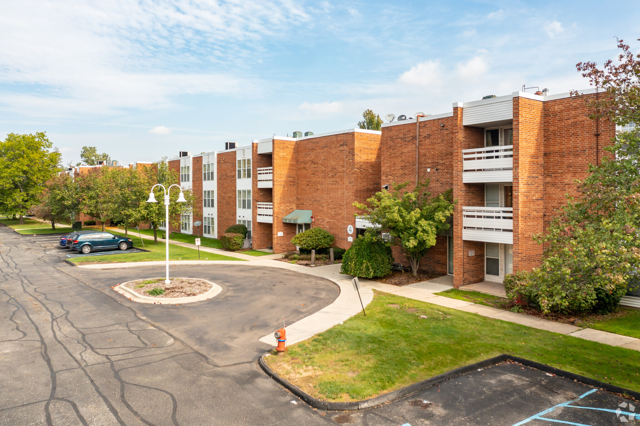 28301 Franklin Rd, Southfield, MI for sale Primary Photo- Image 1 of 28