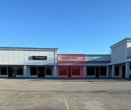 1007 SW A St, Bentonville, AR for lease Interior Photo- Image 2 of 8