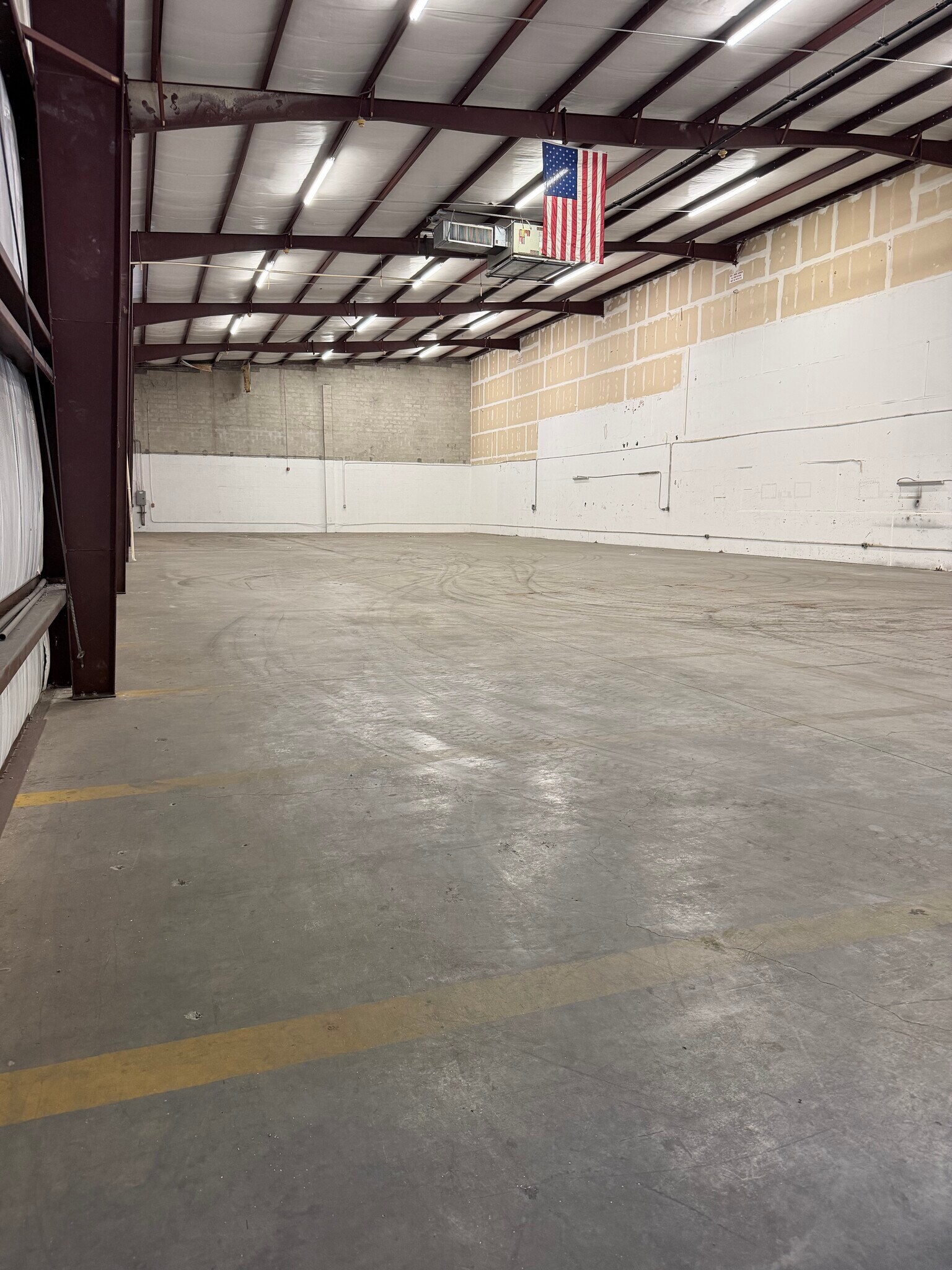 4755 Mercantile Ave, Naples, FL for lease Interior Photo- Image 1 of 2