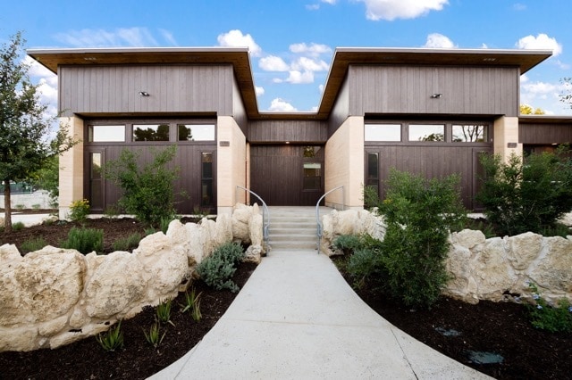 3050 Eisenhauer Rd, San Antonio, TX for sale - Primary Photo - Image 1 of 13