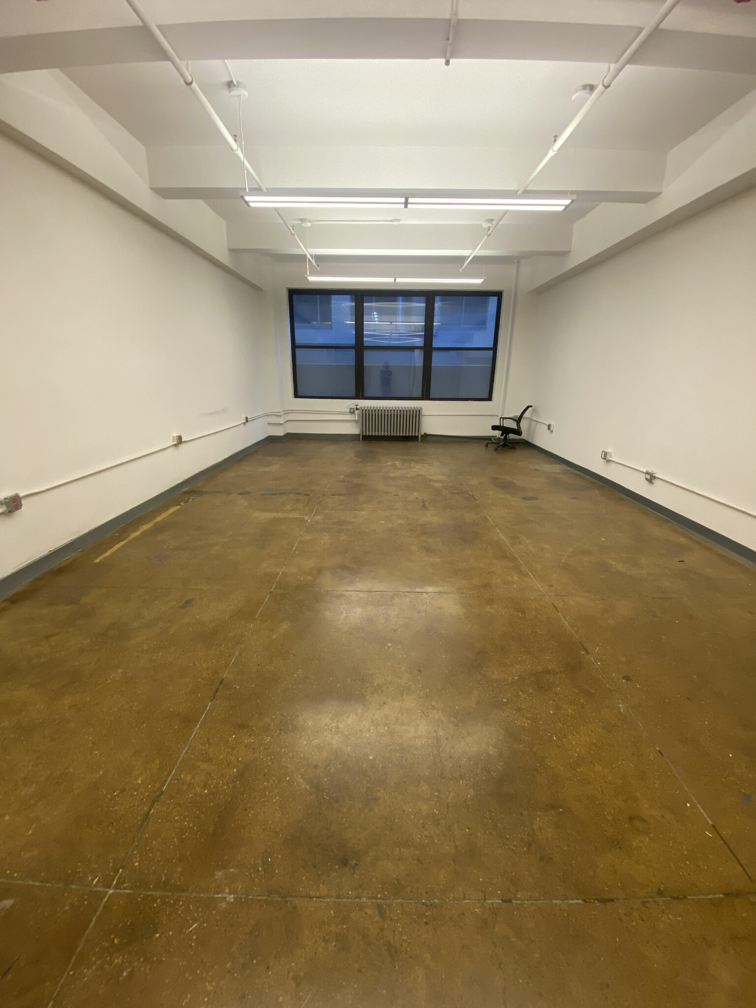 330 W 38th St, New York, NY 10018 - Office for Lease | LoopNet