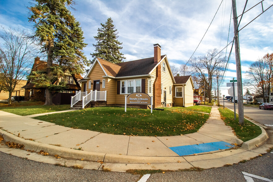 441 Clay St, Lapeer, MI for sale - Building Photo - Image 2 of 42