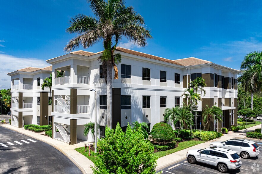 1415 Panther Ln, Naples, FL for sale - Primary Photo - Image 1 of 1