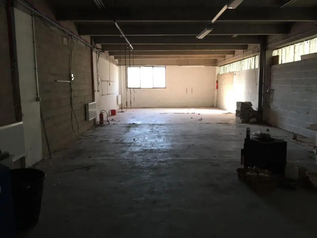 Flex in Rosny-sous-Bois for lease Interior Photo- Image 1 of 1