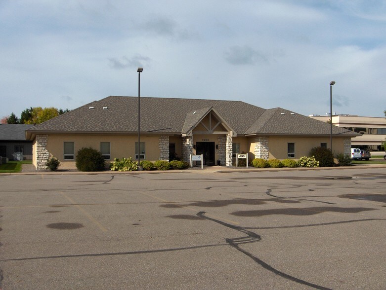 7658 Design Dr, Baxter, MN for sale - Building Photo - Image 1 of 1