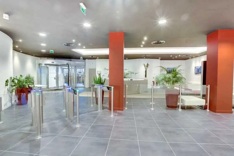 1 Avenue Du Général De Gaulle, Puteaux for lease - Building Photo - Image 2 of 16