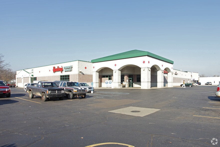 120 N Farmer St, Otsego, MI for sale - Primary Photo - Image 1 of 1