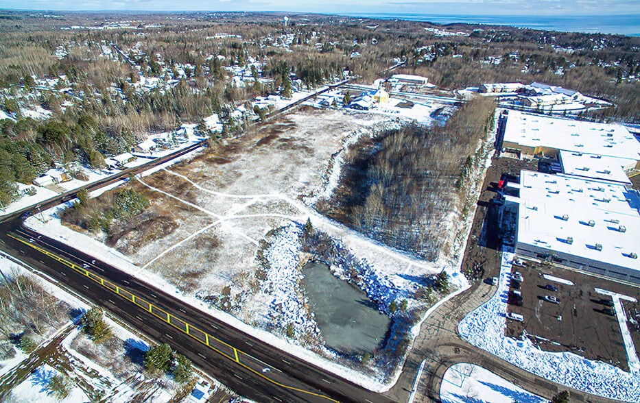 xxx Maple Grove, Duluth, MN for sale - Building Photo - Image 2 of 3