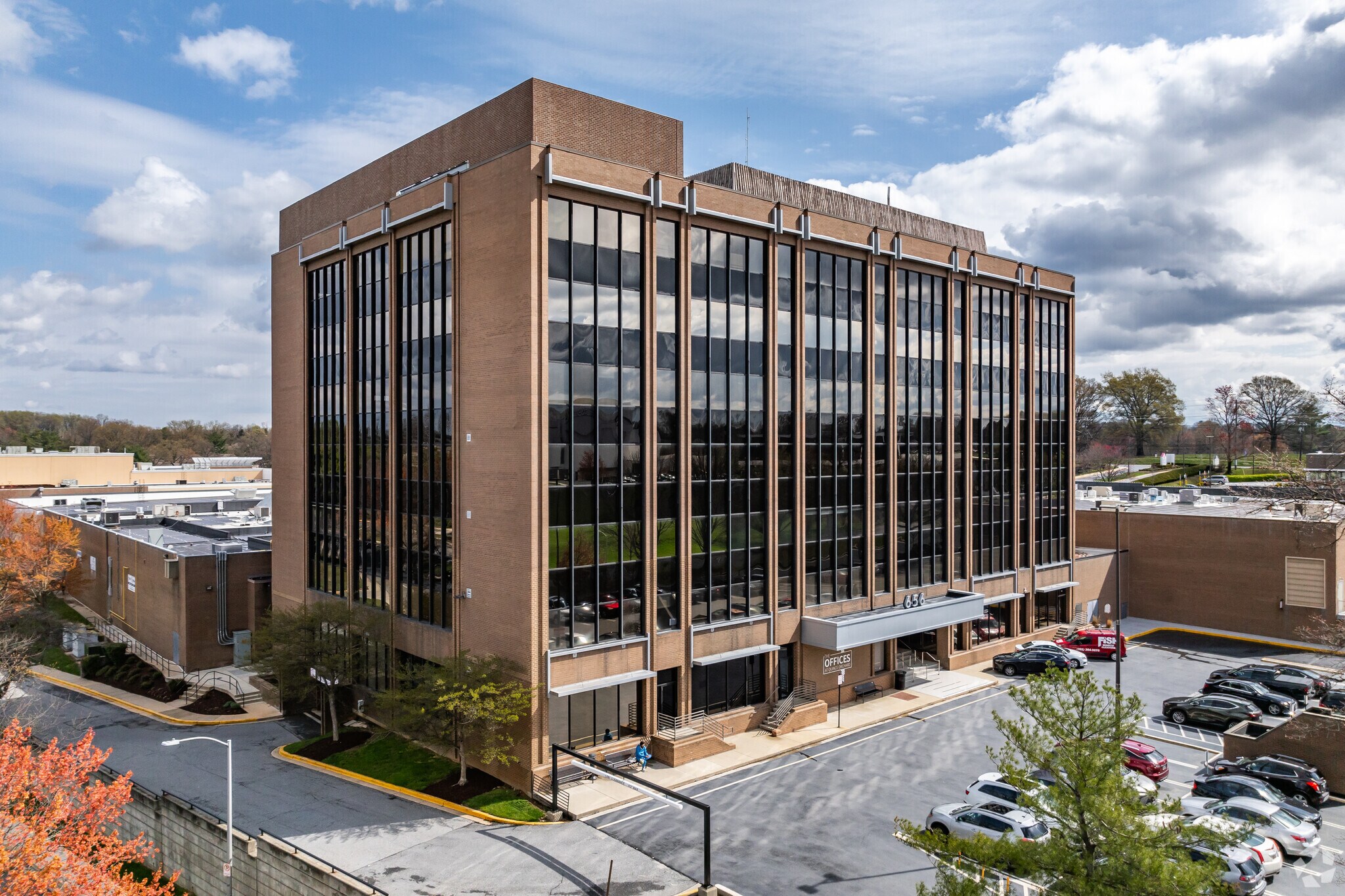 656 Quince Orchard Rd, Gaithersburg, MD for lease Building Photo- Image 1 of 9