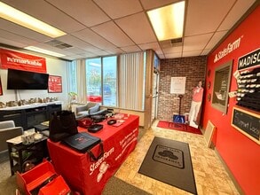 801 Atlas Ave, Madison, WI for lease Interior Photo- Image 2 of 12
