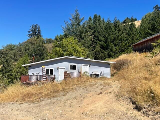 1002 Meaux Rd, Honeydew, CA for sale - Building Photo - Image 1 of 1