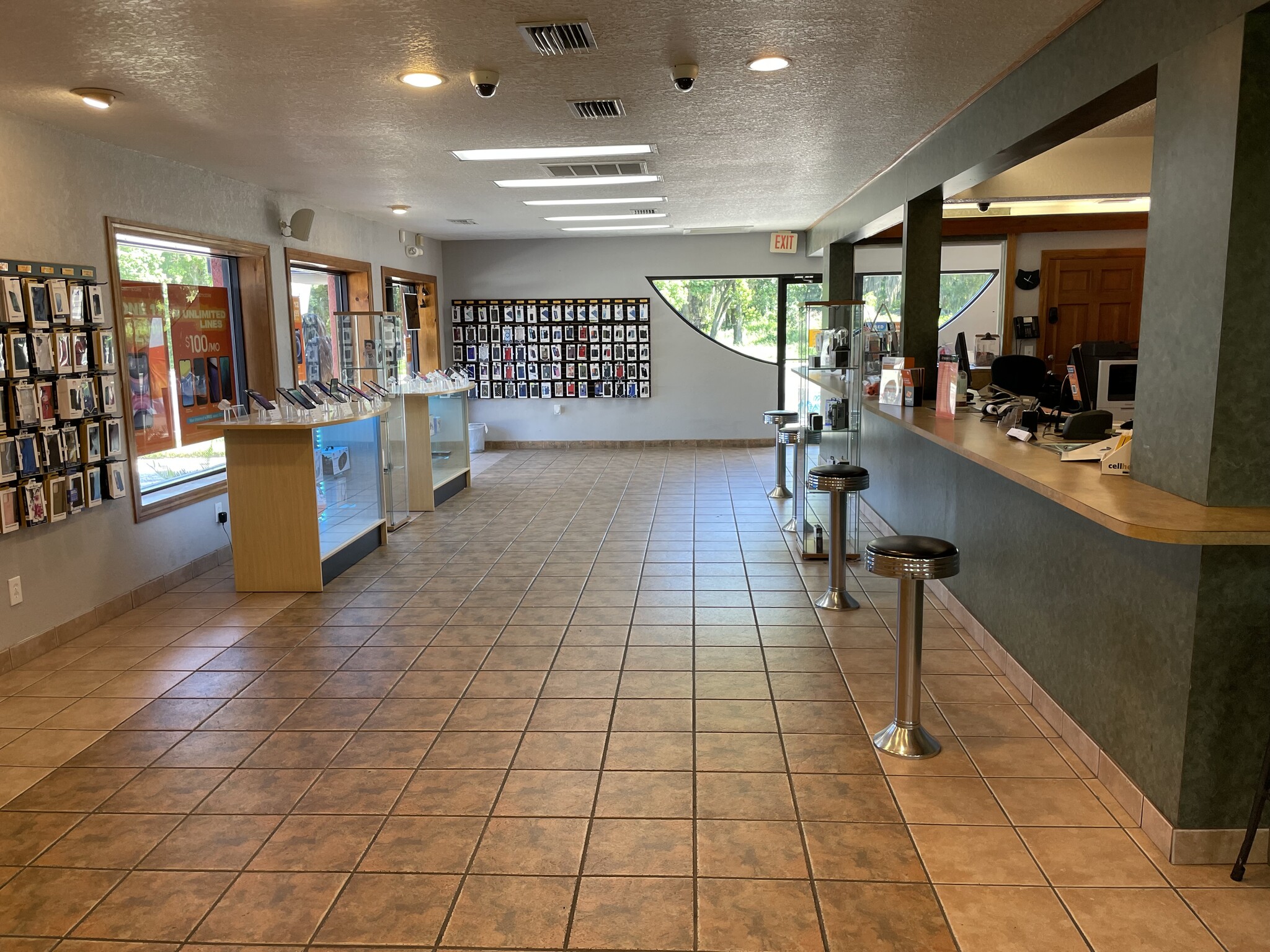 11923 E Dr Martin Luther King Jr Blvd, Seffner, FL for lease Interior Photo- Image 1 of 4