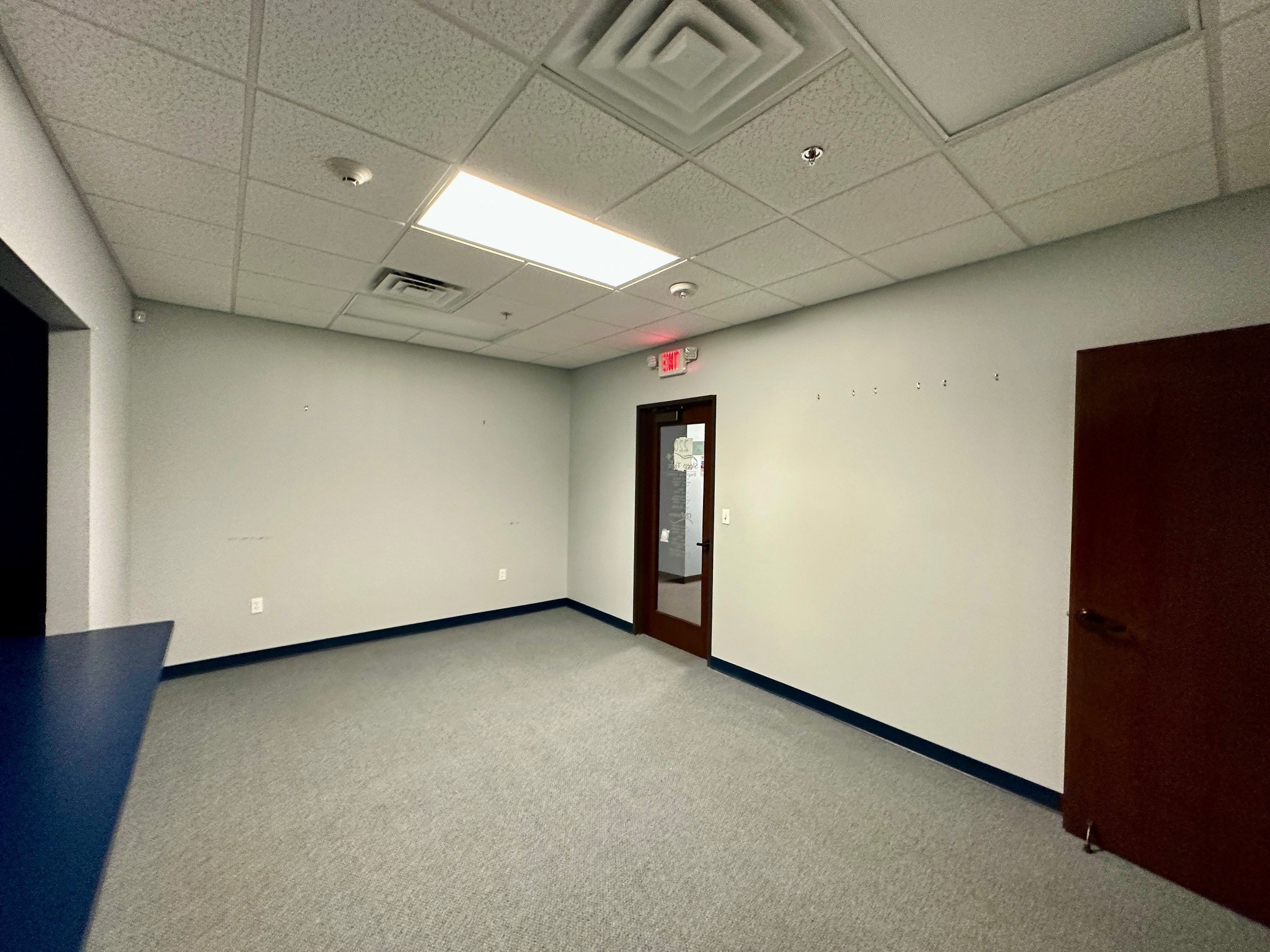 28533 Spring Trails Rdg, Spring, TX for lease Interior Photo- Image 1 of 7