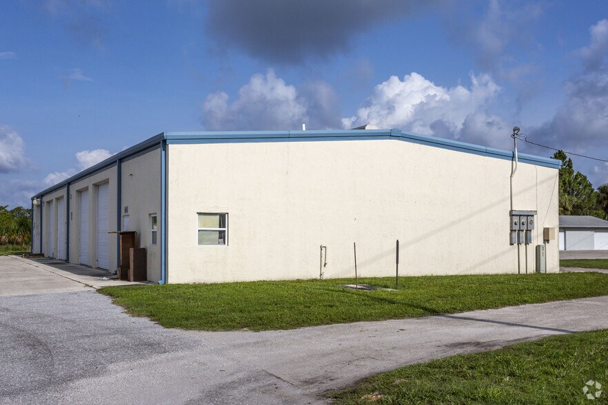 6469 Florida St, Punta Gorda, FL for sale - Primary Photo - Image 1 of 1