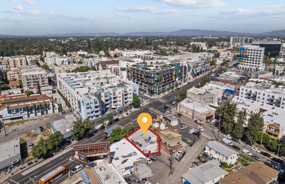 5058-5062 Lankershim Blvd, North Hollywood, CA for sale - Building Photo - Image 3 of 6