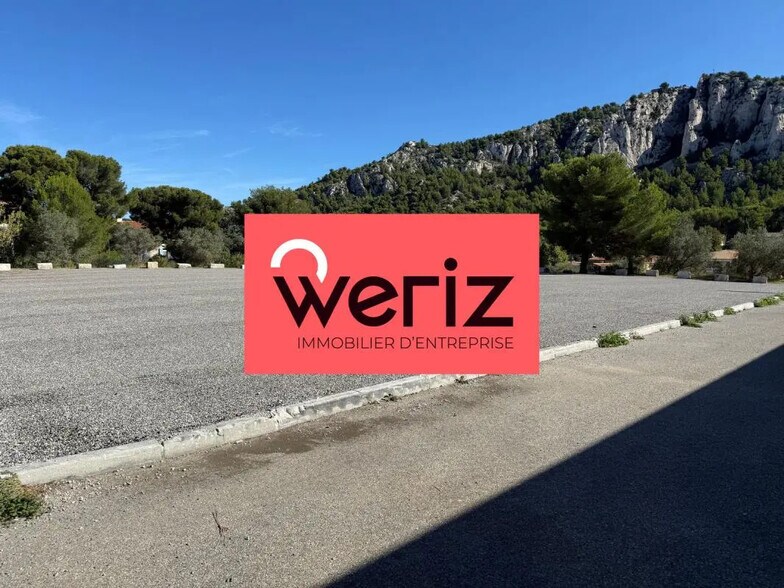 Industrial in Marseille for lease - Building Photo - Image 1 of 6