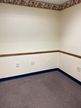 281 N 12th St, Lehighton, PA for lease Interior Photo- Image 2 of 14