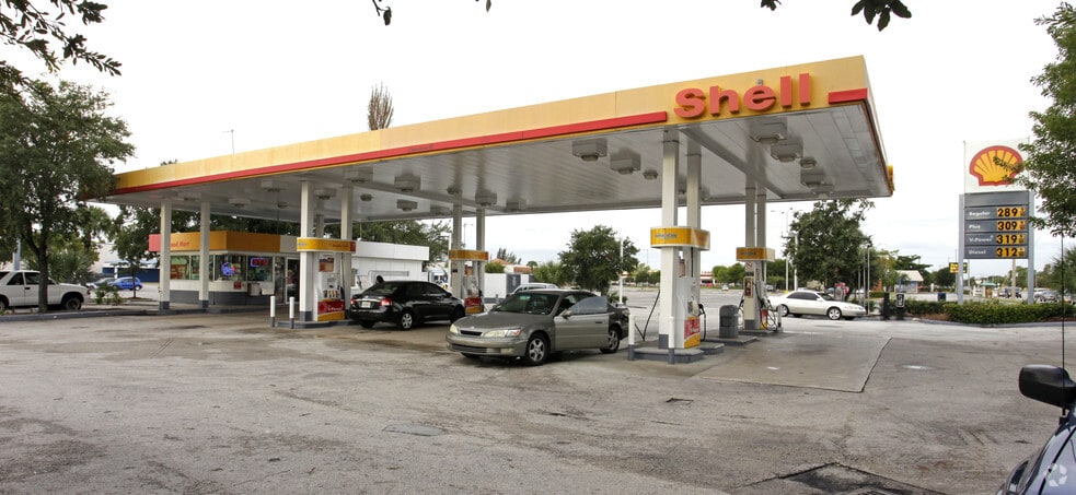 4524 Forest Hill Blvd, West Palm Beach, FL for sale - Primary Photo - Image 1 of 11