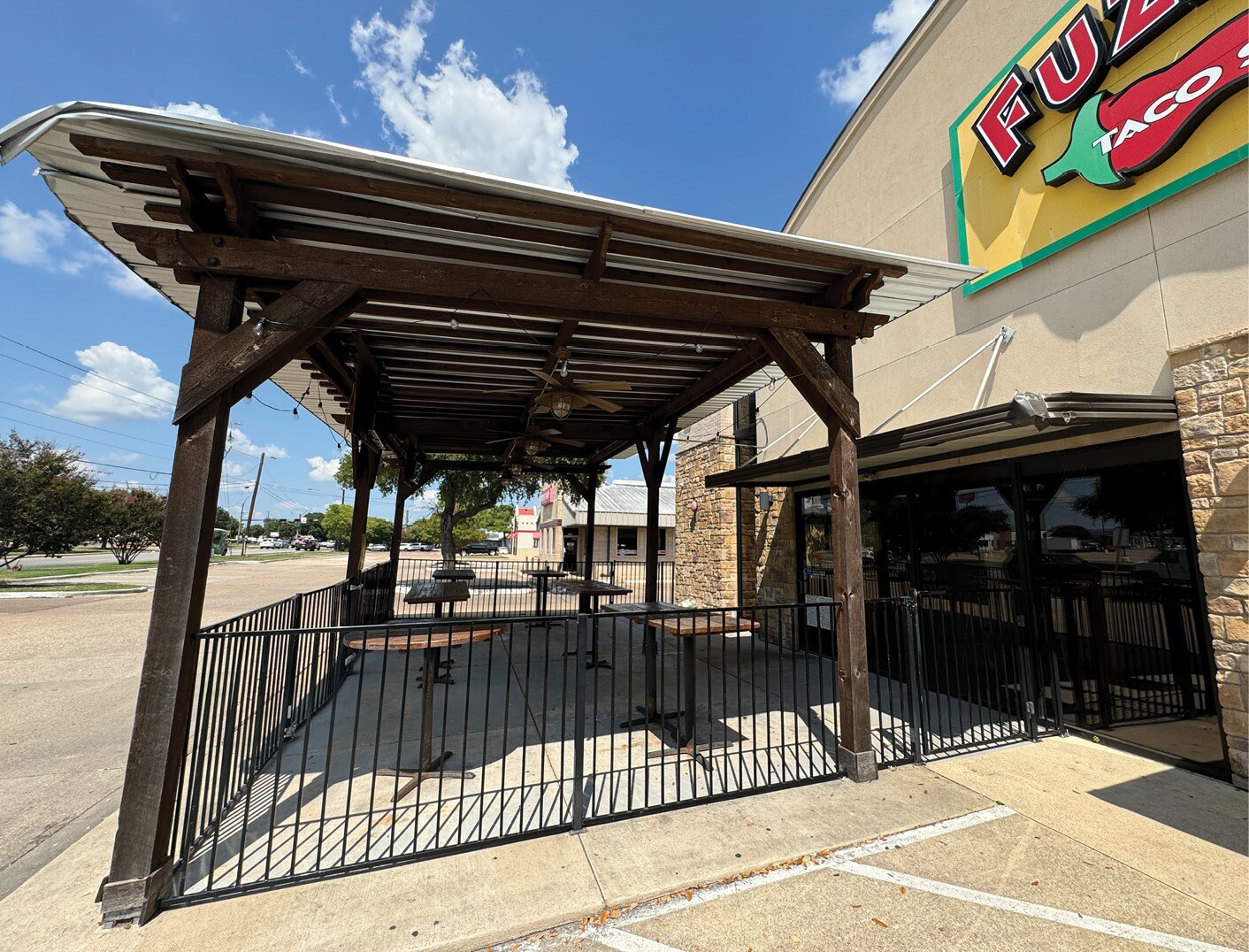 1712 Southwest Pky, College Station, TX for lease Building Photo- Image 1 of 9