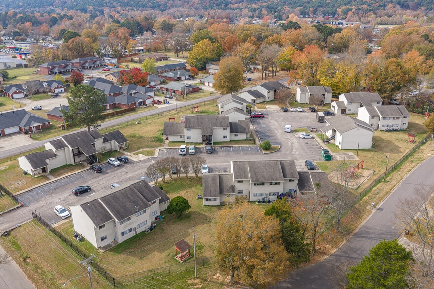 401 N Cumberland Ave, Russellville, AR for sale - Building Photo - Image 1 of 45