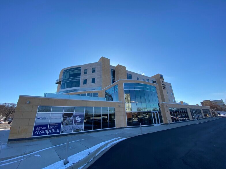 201 N Riverfront Dr Mankato Mn 56001 Premiere Restaurant Space Loopnet Com