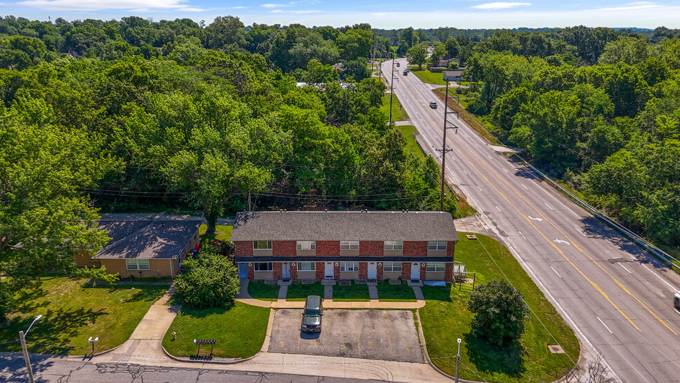 717 S Prairie St, Liberty, MO for sale - Building Photo - Image 1 of 34