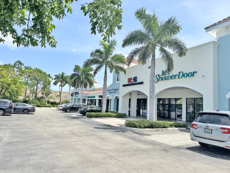13500 Tamiami Trl N, Naples, FL for lease - Building Photo - Image 2 of 3