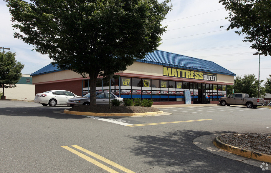 8249-8287 Centreville Rd, Manassas, VA for lease - Primary Photo - Image 2 of 3