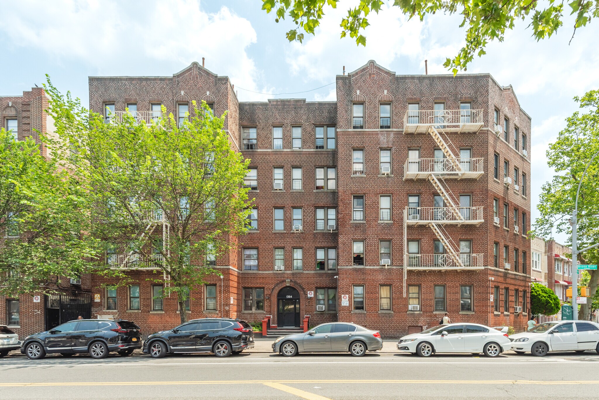 1374 Bronx River Ave, Bronx, NY for sale Building Photo- Image 1 of 1