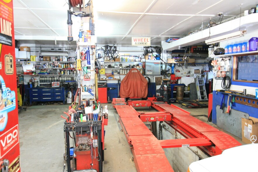 48 Lawrence St, Methuen, MA for sale - Building Photo - Image 1 of 1