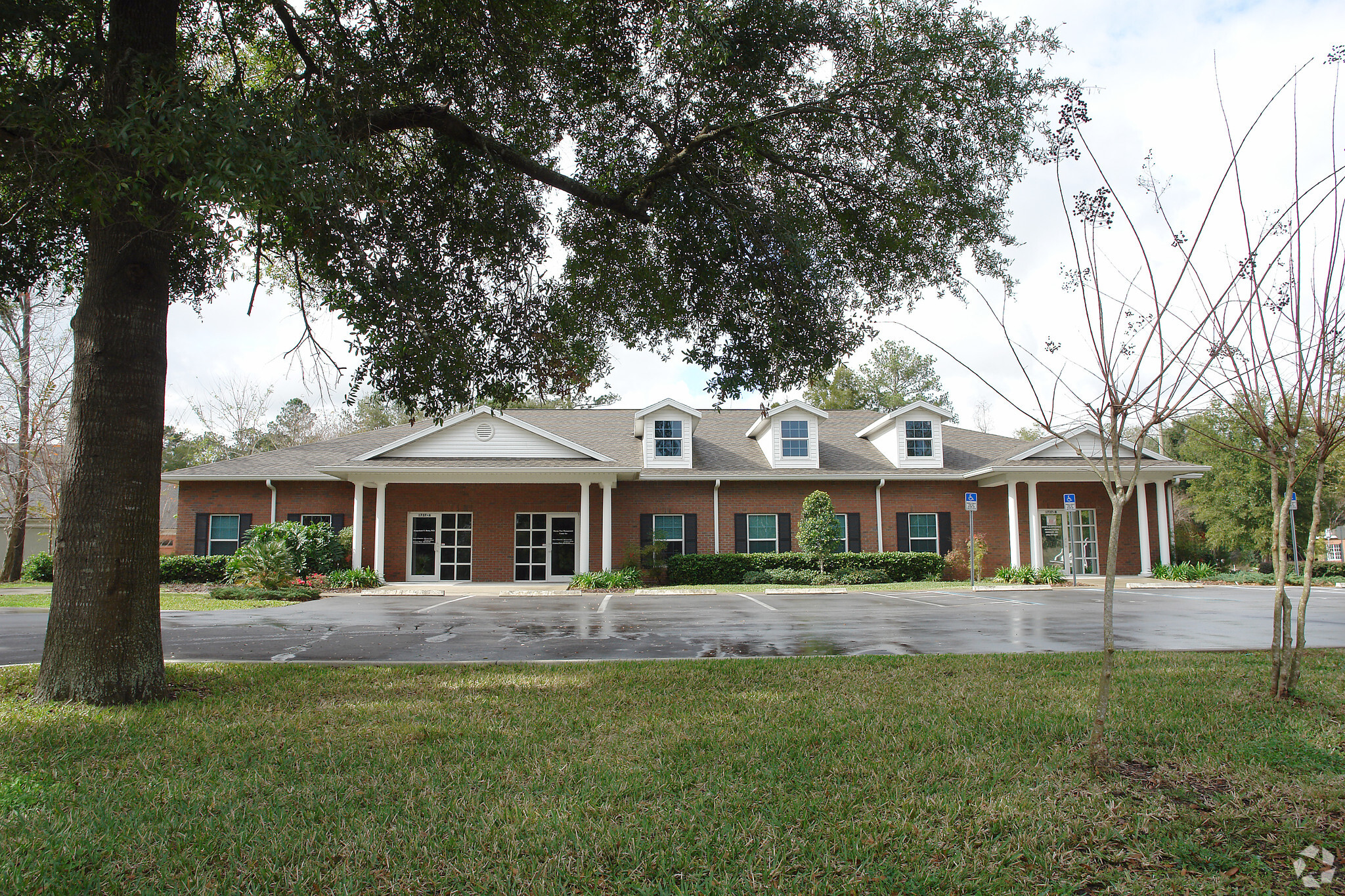 1737 SE 28th Loop, Ocala, FL for lease Primary Photo- Image 1 of 15