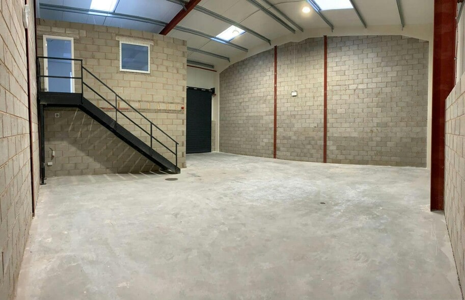 Priestley Rd, Manchester for lease - Building Photo - Image 2 of 5