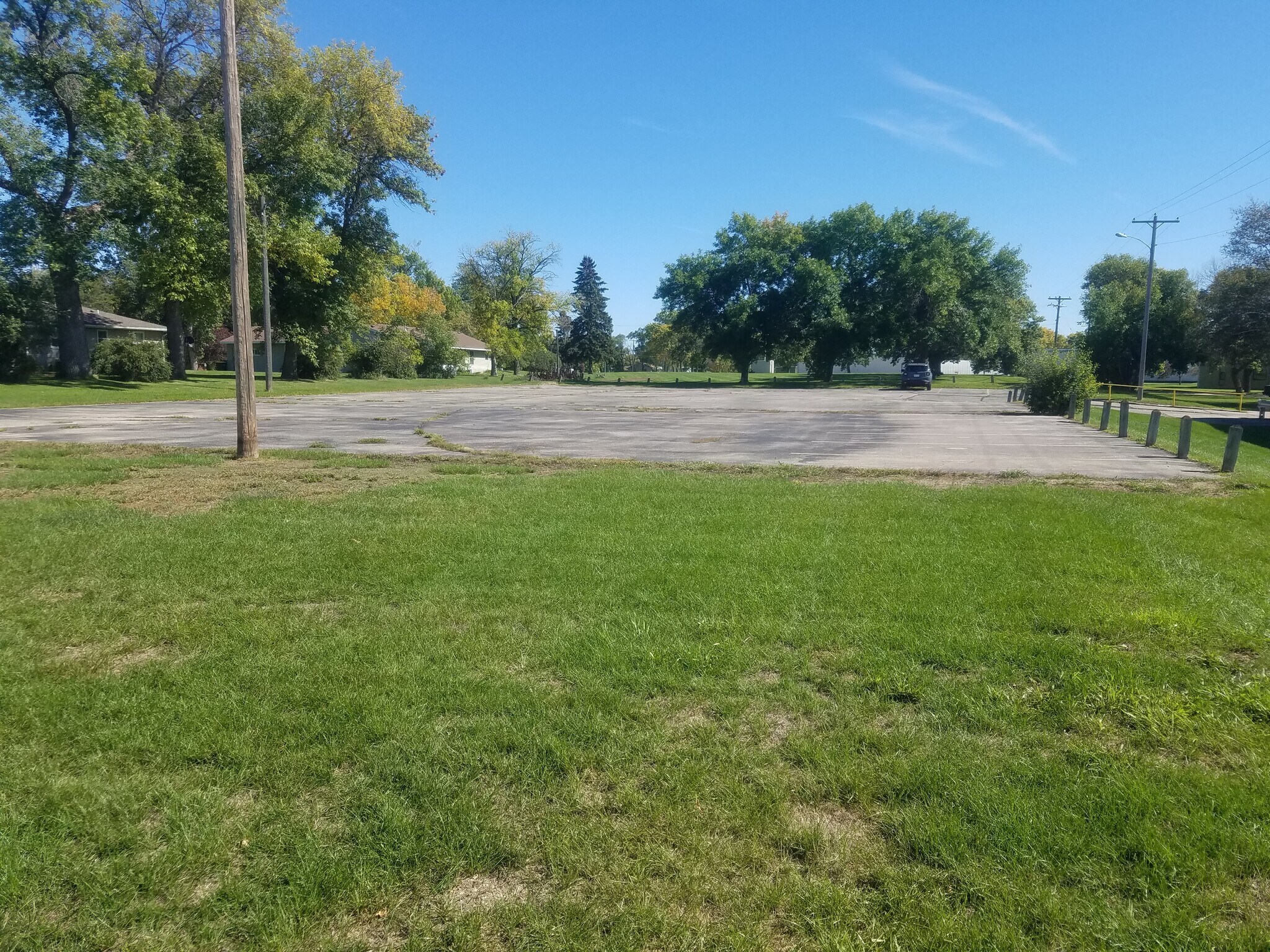 2208 Trott Ave SW, Willmar, MN 56201 West Central Tribune Building