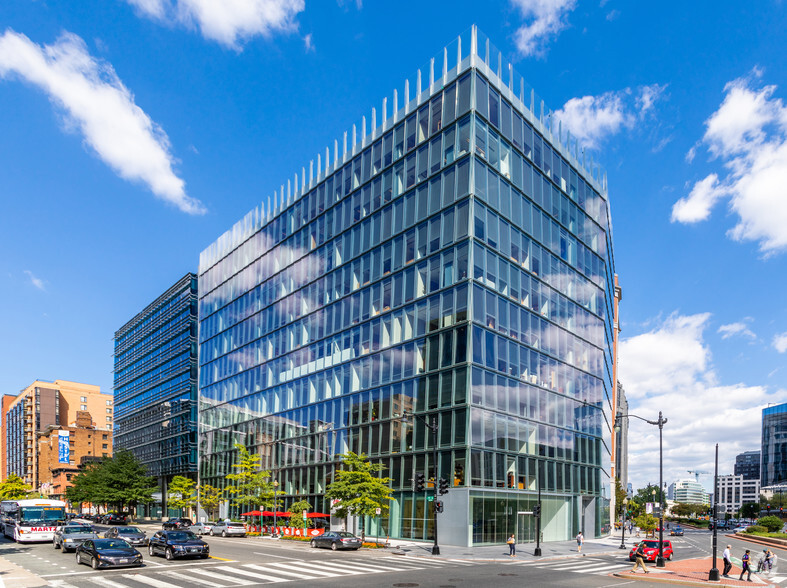 1099 New York Ave NW, Washington, DC for lease - Building Photo - Image 2 of 9