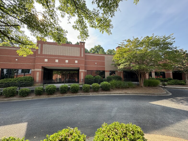 9010-9180 Peridot Pky, Stockbridge, GA for lease - Primary Photo - Image 1 of 13