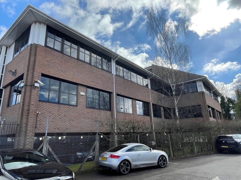 Theobald St, Borehamwood for lease - Building Photo - Image 2 of 9