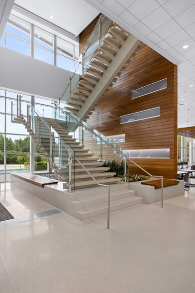 4820 Emperor Blvd, Durham, NC for lease - Interior Photo - Image 3 of 9