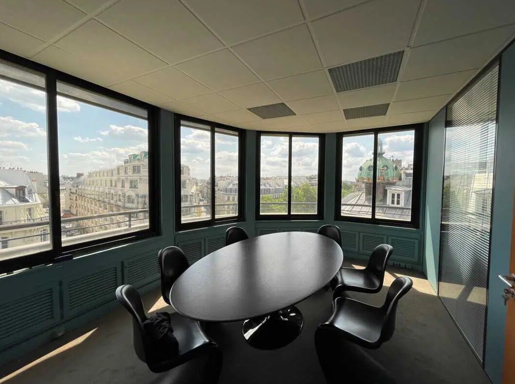 Boulevard Des Italiens, Paris for lease Interior Photo- Image 1 of 7