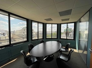 Boulevard Des Italiens, Paris for lease Interior Photo- Image 1 of 7