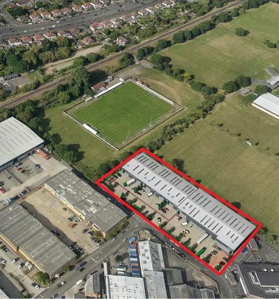 Davis Rd, Chessington for lease - Aerial - Image 3 of 4