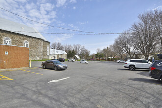 159-165 Ch De Saint-Jean, La Prairie, QC for sale Building Photo- Image 1 of 15