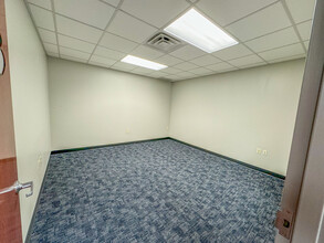 2888 Nationwide Pky, Brunswick, OH for lease Interior Photo- Image 2 of 2