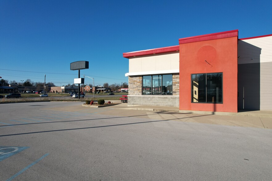 2700 S Highway 27, Somerset, KY 42501 - taco john's (Dark) | LoopNet