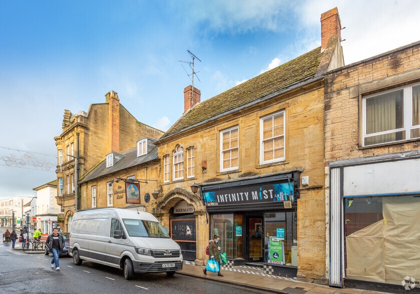 1a-2a High St, Yeovil for sale - Primary Photo - Image 1 of 1