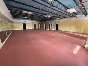 8075-8085 N Atlantic Ave, Cape Canaveral, FL for lease Building Photo- Image 2 of 4