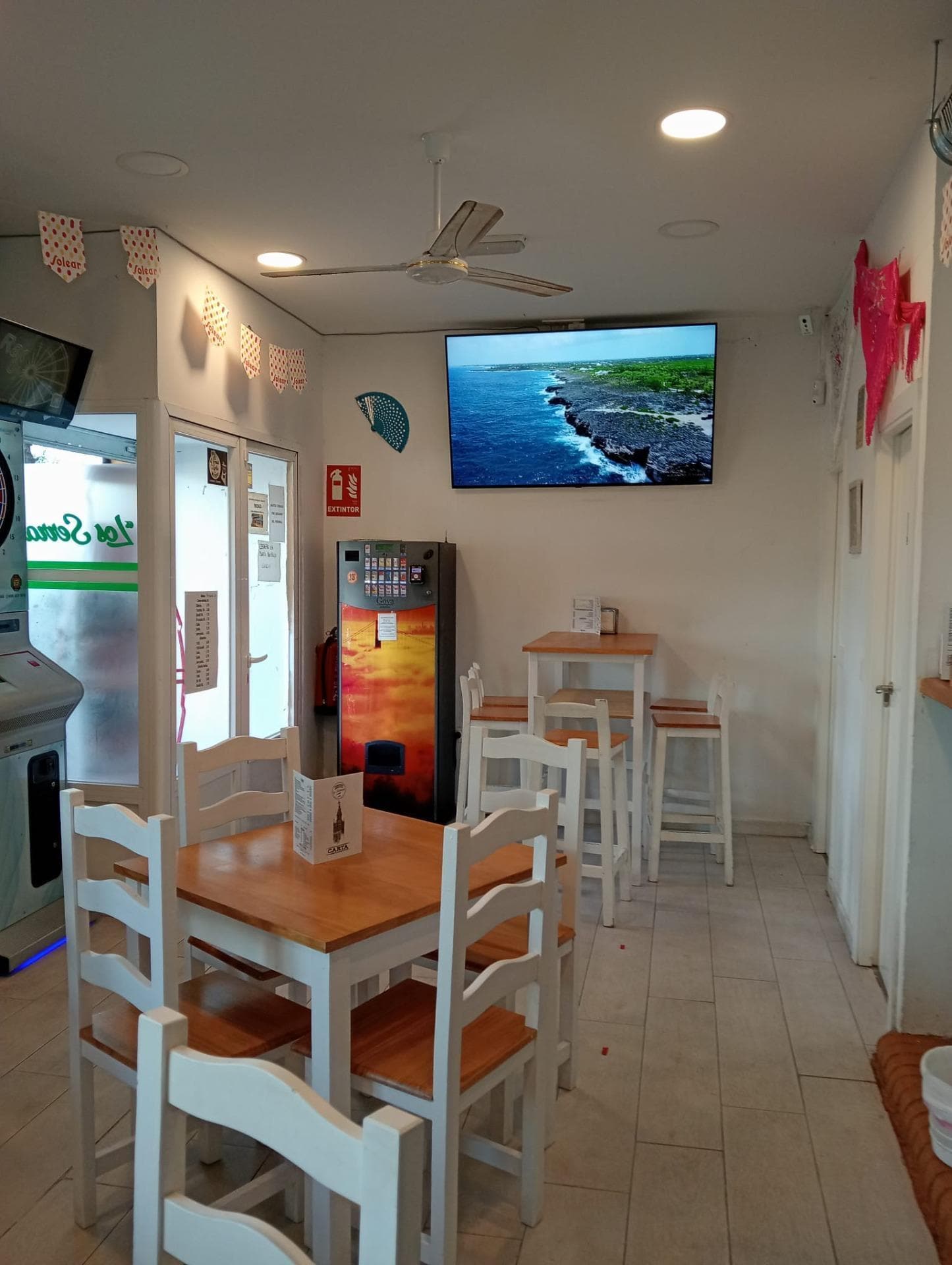 Retail in Móstoles, Madrid for lease Interior Photo- Image 1 of 5