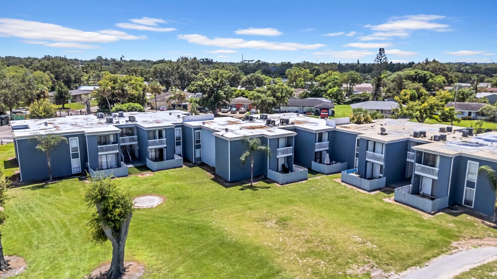 2019 5th St W, Bradenton, FL for sale - Building Photo - Image 2 of 10