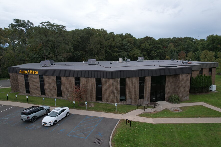 4 Airline Dr, Albany, NY for lease - Building Photo - Image 3 of 78