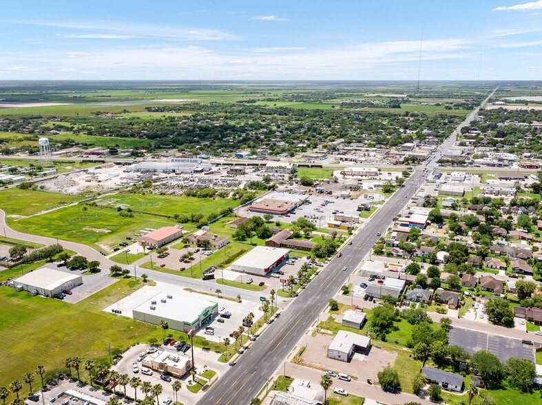 704 N Main St, La Feria, TX 78559 - O'Reilly, Subway, Dominos | LoopNet