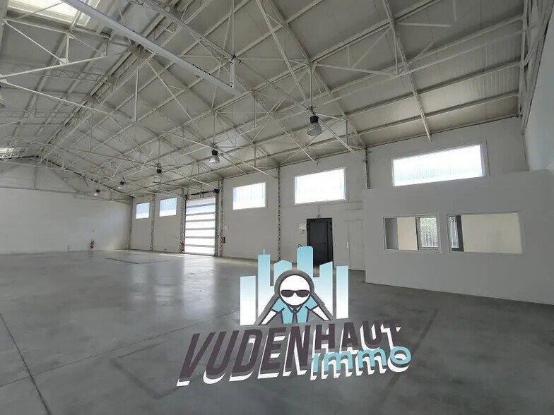 Flex in Toulouse for lease - Building Photo - Image 1 of 9